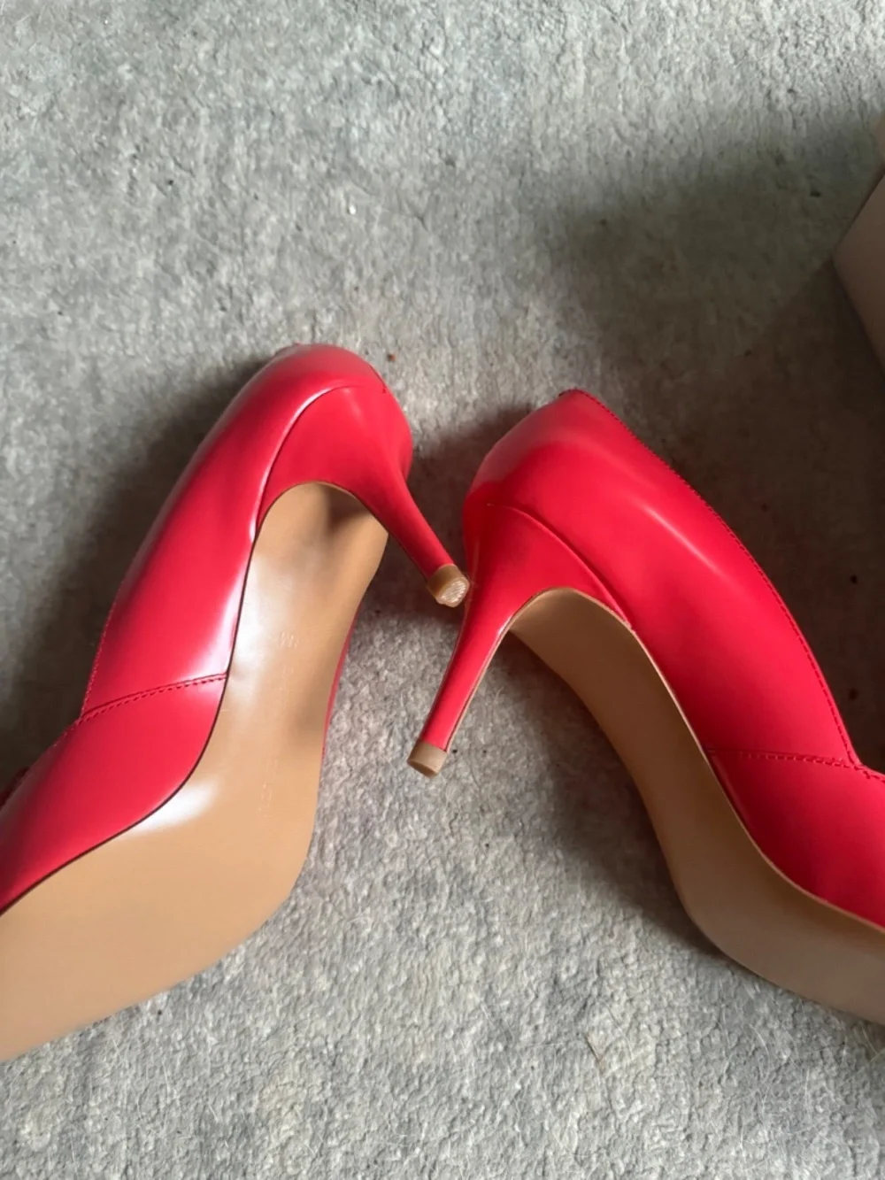 Banana Republic Women's Leather Pink Pointed Heels w/ Tassel Detail, 8.5, New